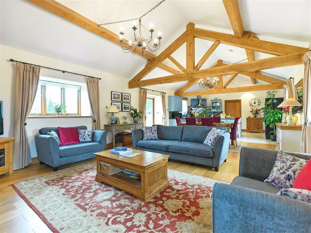 Maesbury, Oswestry, SY10 5 bed detached house £875,000