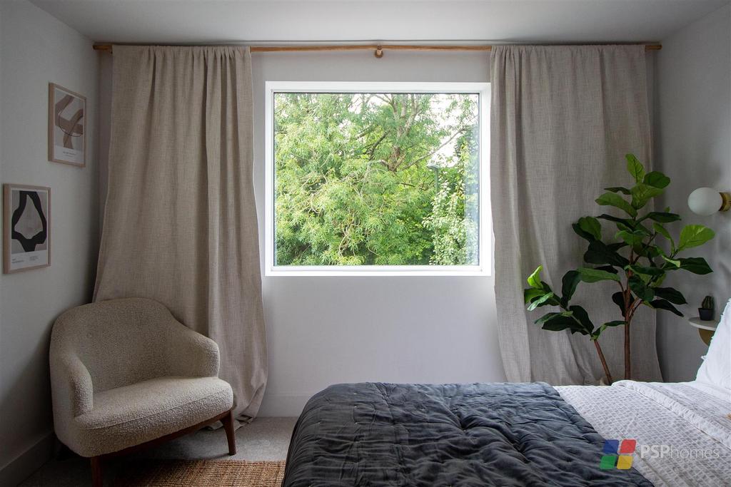 Stunning 5ft picture window