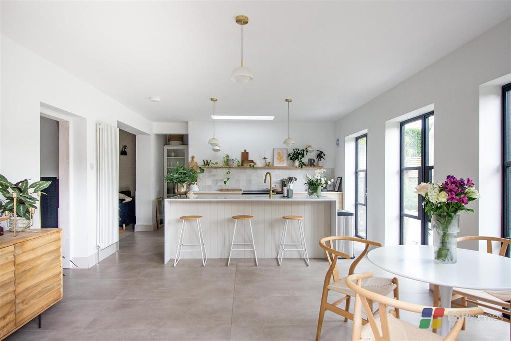 Kitchen from crittall doors