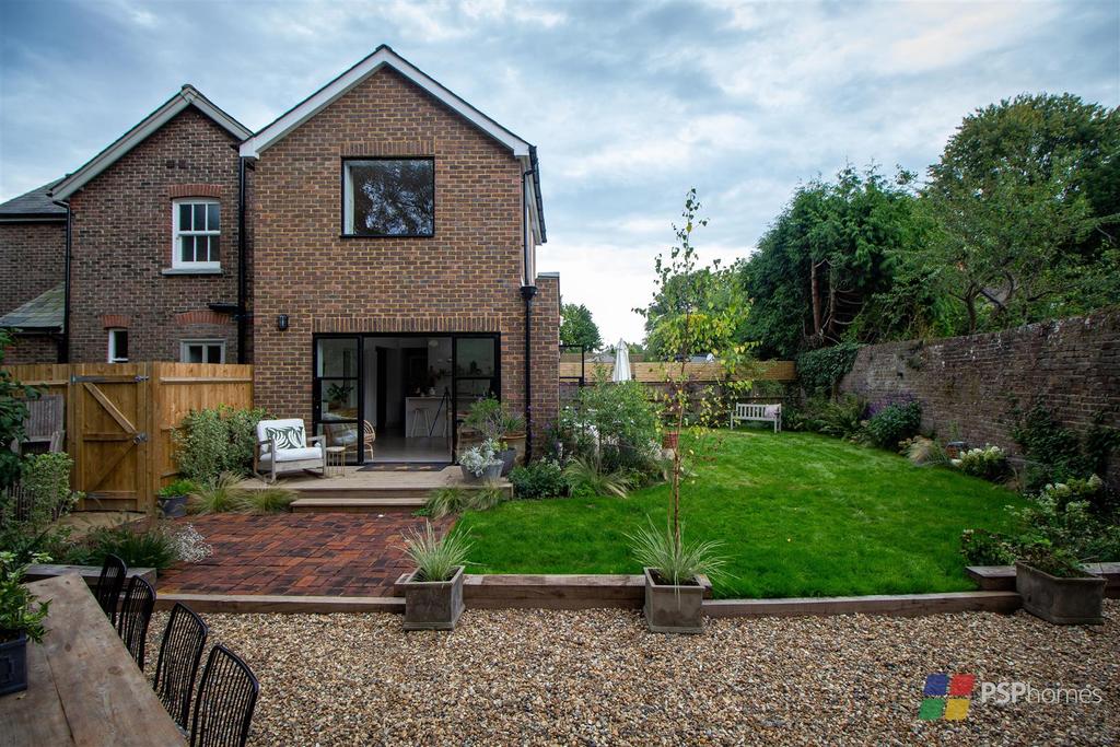 Side elevation &amp; garden
