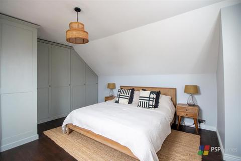 47b Compton Road, Lindfield, Haywards Heath, RH16 2JY
