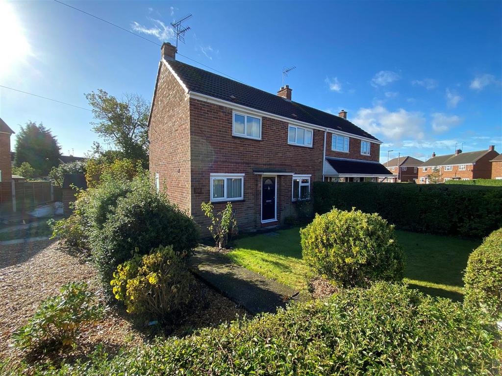 18 Jenks Road, Wombourne, South Staffordshire 3 bed semidetached house