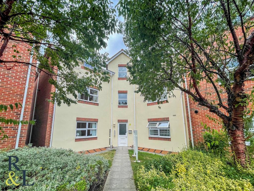 Eton Place, West Bridgford, Nottingham 1 bed apartment £125,000