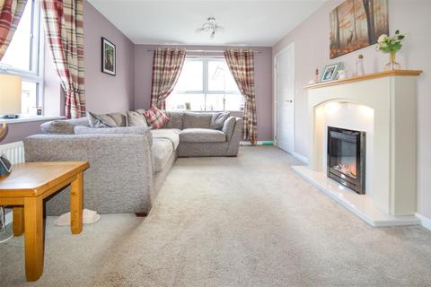 21 Petfield Drive, Anlaby, Hull, HU10 7ES