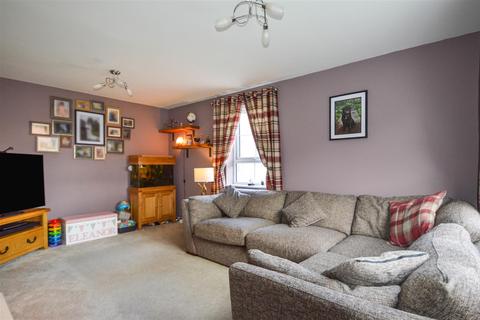21 Petfield Drive, Anlaby, Hull, HU10 7ES