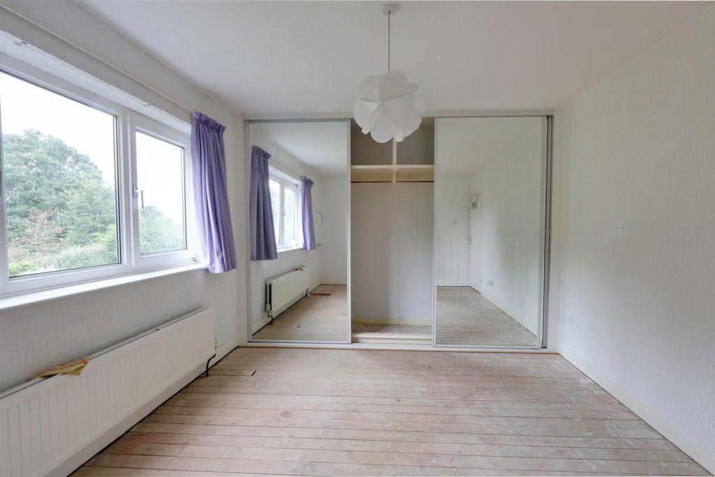 Bedroom 1 (Double)