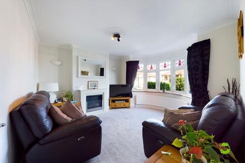 9 Cray Road, Belvedere, DA17 6NB
