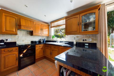 9 Cray Road, Belvedere, DA17 6NB
