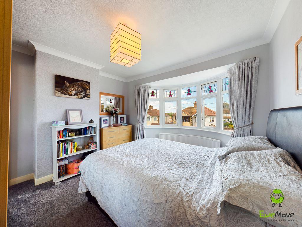Bedroom 2 (Double)