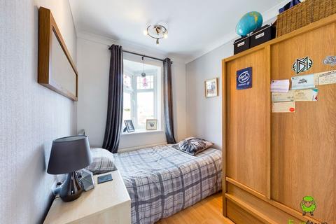 9 Cray Road, Belvedere, DA17 6NB