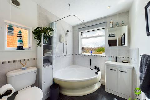 9 Cray Road, Belvedere, DA17 6NB