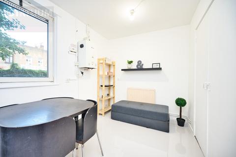 4 bedroom maisonette to rent, Roman Road, Mile End, Bethnal Green, Victoria Park, London, E3