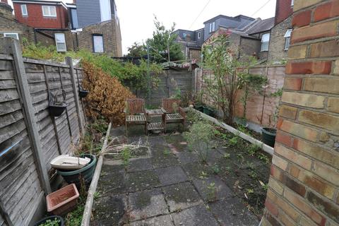 81 Rensburg Road, London, E17 7HL