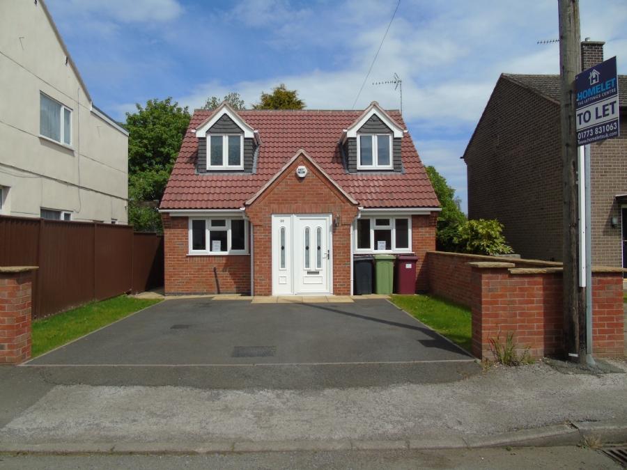 NEW STREET, MORTON, ALFRETON, DERBYSHIRE 4 bed detached house £895