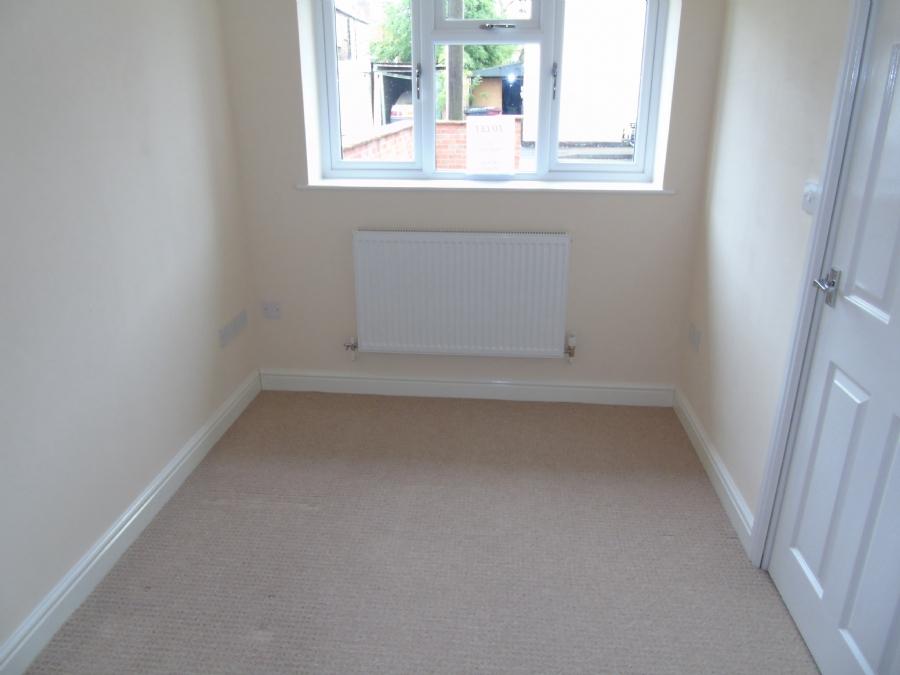 NEW STREET, MORTON, ALFRETON, DERBYSHIRE 4 bed detached house £895