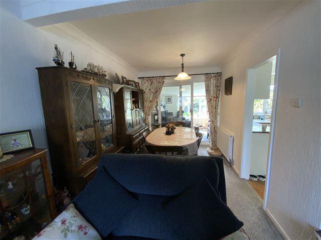 Living/dining room