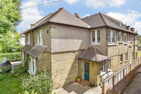 Flat C, 16 Mitcham Park, Mitcham, CR4 4EG