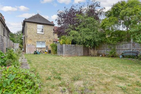 Flat C, 16 Mitcham Park, Mitcham, CR4 4EG