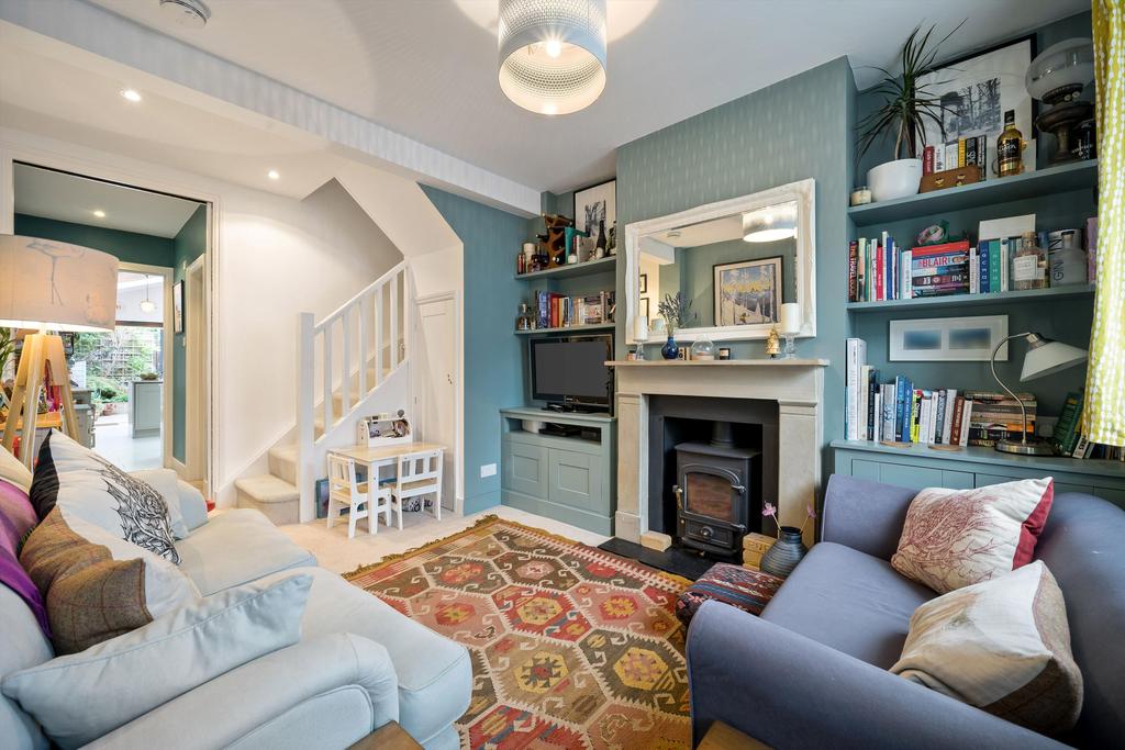 Albert Road, Richmond TW10 2 bed link detached house £2,750 pcm (£635 pw)
