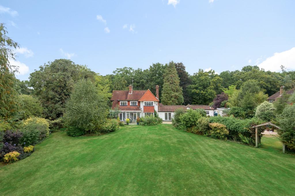 WORPLESDON 5 bed detached house £1,895,000