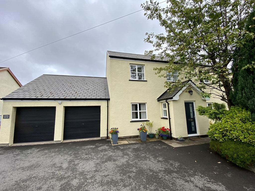 Bwlch, Brecon, Powys. 4 bed detached house for sale £500,000
