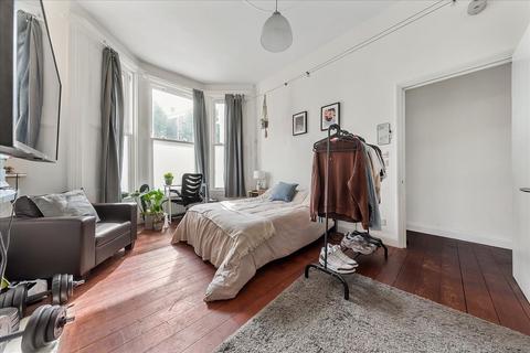 2 bedroom apartment for sale, Barons Court Road, West Kensington, London, W14