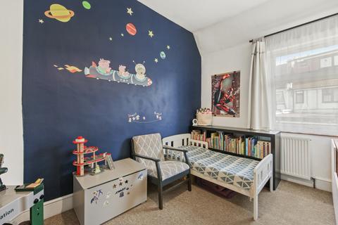 49 Laurel Gardens, London, W7 3JG