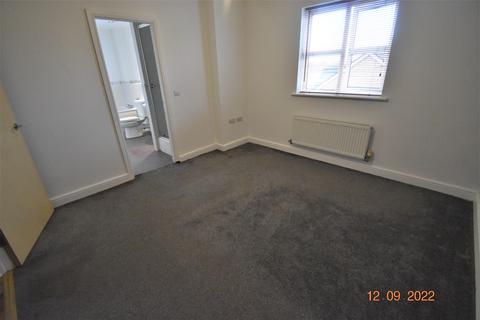 2 bedroom apartment for sale - Addington Close, Hindley WN2