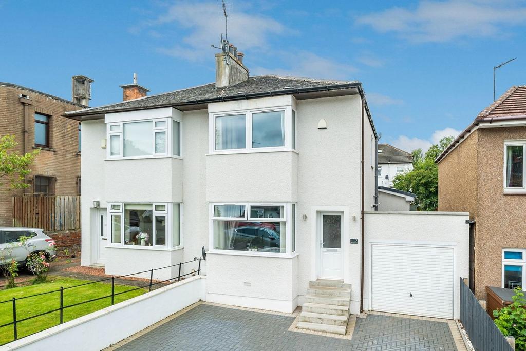 Stamperland Hill, Clarkston, Glasgow... 2 bed semidetached house £