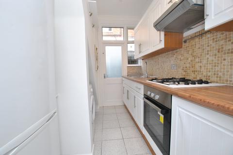 2 bedroom maisonette to rent, Greenford Avenue, Hanwell, W7