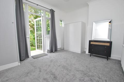 2 bedroom maisonette to rent, Greenford Avenue, Hanwell, W7