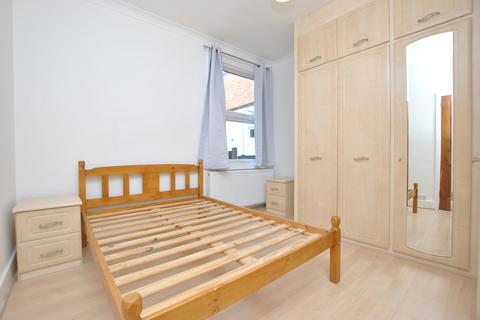2 bedroom maisonette to rent, Greenford Avenue, Hanwell, W7