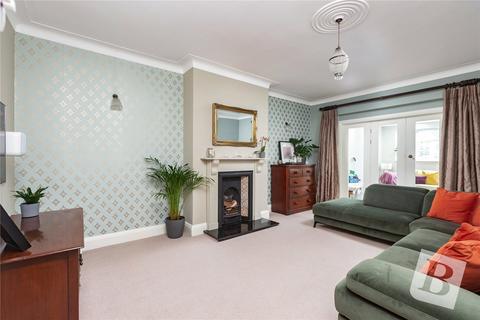 57 Waldegrave Gardens, Upminster, RM14 1UT