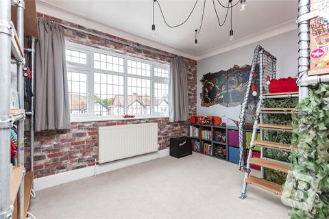 57 Waldegrave Gardens, Upminster, RM14 1UT