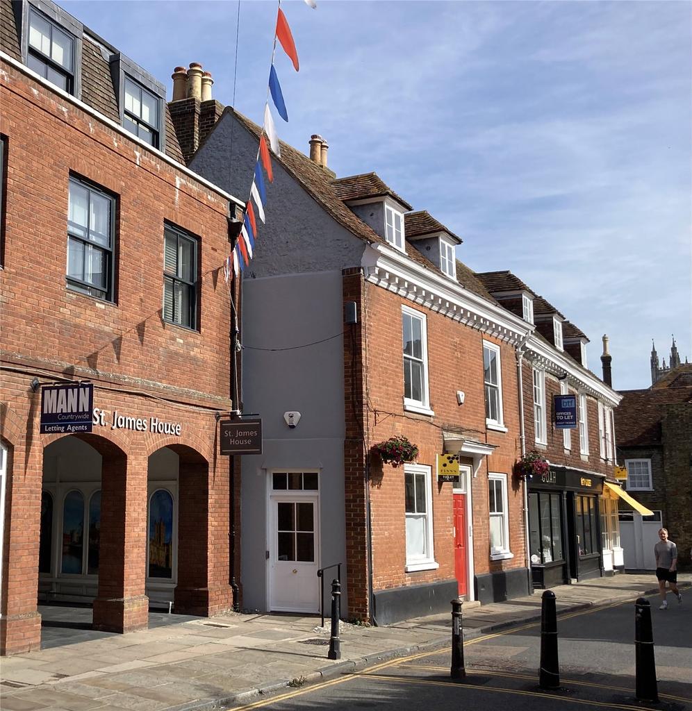 Castle Street, Canterbury, Kent, CT1 2 bed apartment £1,200 pcm (£277 pw)