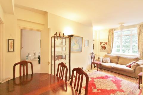 5 bedroom flat for sale, Latymer Court, Hammersmith Road, Hammersmith, W6