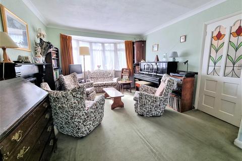 23 Pates Manor Drive, Feltham, TW14 8JJ
