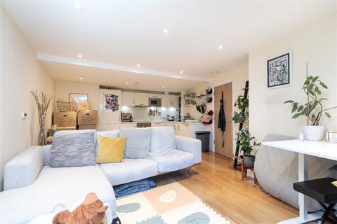 2 bedroom flat to rent - Arc House, 82 Tanner Street, London