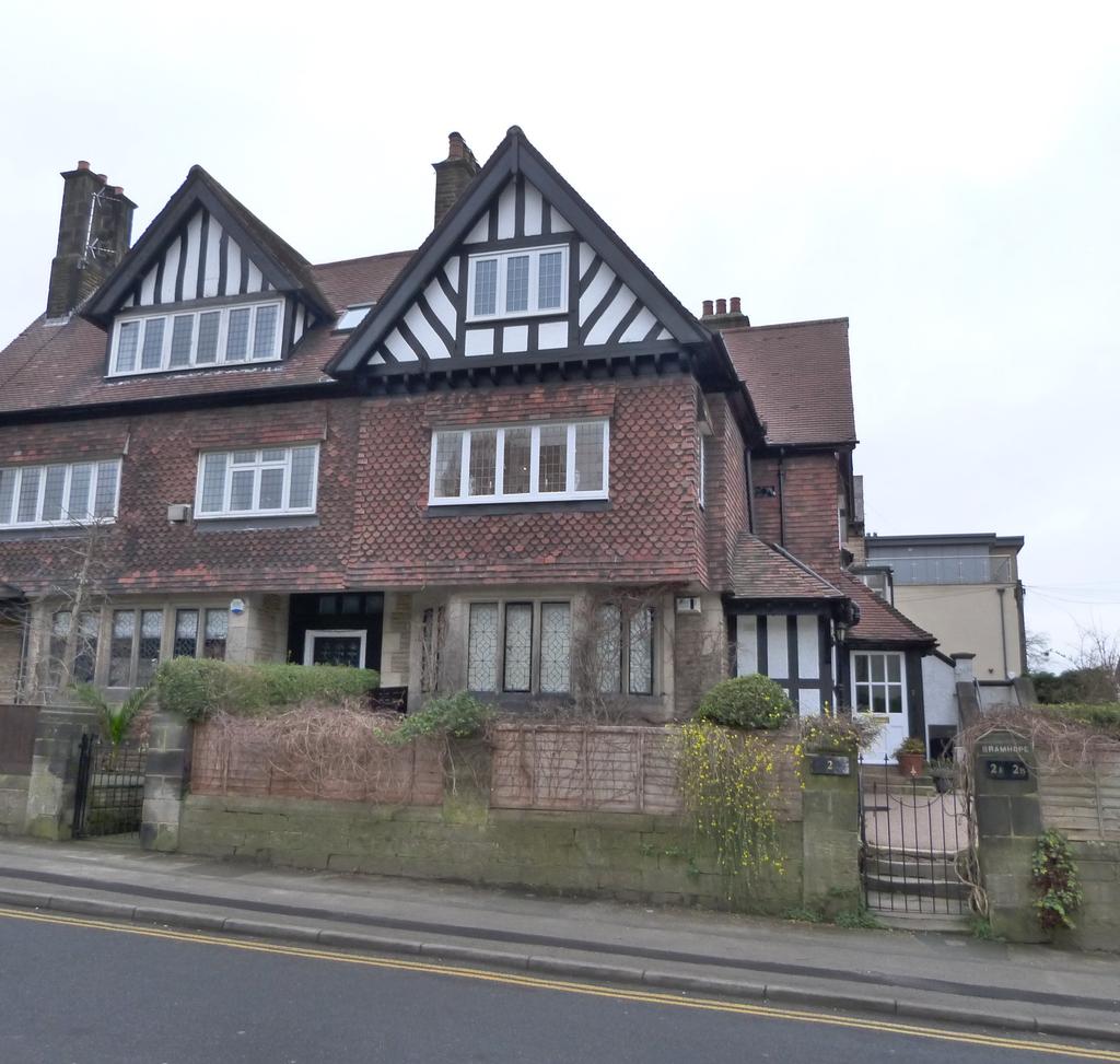 Springfield Avenue, Harrogate, HG1 2 bed flat £850 pcm (£196 pw)