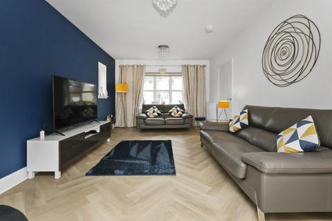 33 Kinlouch Crescent, Rosewell, EH24 9BY