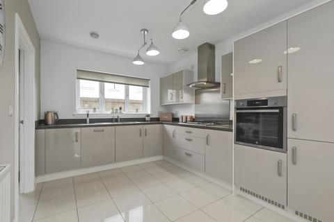 33 Kinlouch Crescent, Rosewell, EH24 9BY