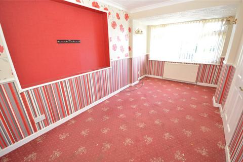 4 bedroom detached house for sale, Holt Park Avenue, Holt Park, Leeds, West Yorkshire