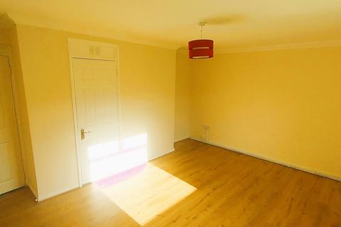 2 bedroom flat to rent, Flat 2, 25 Freelands Crescent, Old Kilpatrick, Glasgow