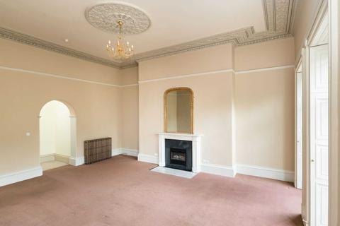 2 bedroom apartment to rent - Grosvenor Place