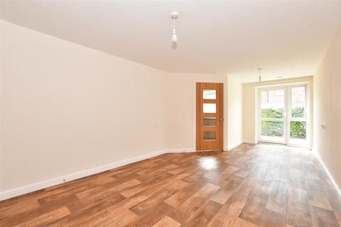 2 bedroom ground floor flat for sale - Foxes Road, Newport, Isle of Wight