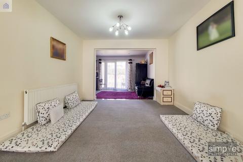 21 Keith Road, Hayes, UB3 4HW