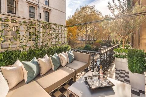 2 bedroom apartment to rent, Ennismore Gardens, Knightsbridge, London, SW7