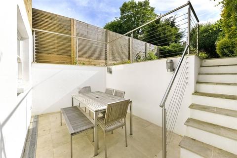 2 bedroom apartment to rent, Ramsden Road, London, SW12