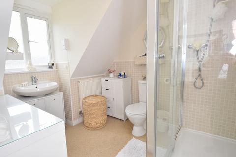 2 Coles Close, Wincanton, BA9 9FD