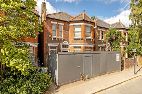 4 bedroom detached house for sale - Exeter Road, London, NW2